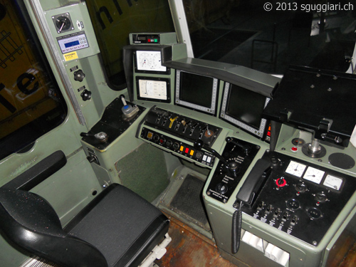 FFS Re 4/4 II con ETCS - Cabina di guida (Führerstand)